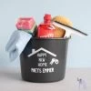 ByMi| Poetsemmer Happy New Home | Cadeautje Huis |Housewarming |Nieuwe Woning | Gepersonaliseerd 1 ByMi| Poetsemmer Happy New Home | Cadeautje Huis |Housewarming |Nieuwe Woning | Gepersonaliseerd -Kruideniers Winkel 1187x1200 6