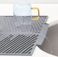 Navaris Siliconen Droogmat Met Afvoer - Aanrecht Droogmat Voor Afwas, Borden, Bestek, Glazen - Grijs 11 Navaris Siliconen Droogmat Met Afvoer - Aanrecht Droogmat Voor Afwas, Borden, Bestek, Glazen - Grijs -Kruideniers Winkel 1200x1171 1