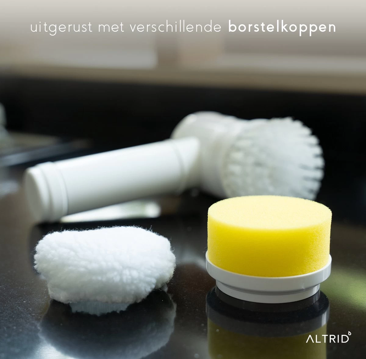 Altrid Elektrische Schoonmaakborstel - Oplaadbaar - Verbeterde Versie - 3 Opzetstukken - Poetsmachine - Handborstel - Schrobborstel - Schrobber - Reinigingsborstel - Schoonmaakmiddelen 3 Altrid Elektrische Schoonmaakborstel - Oplaadbaar - Verbeterde Versie - 3 Opzetstukken - Poetsmachine - Handborstel - Schrobborstel - Schrobber - Reinigingsborstel - Schoonmaakmiddelen
