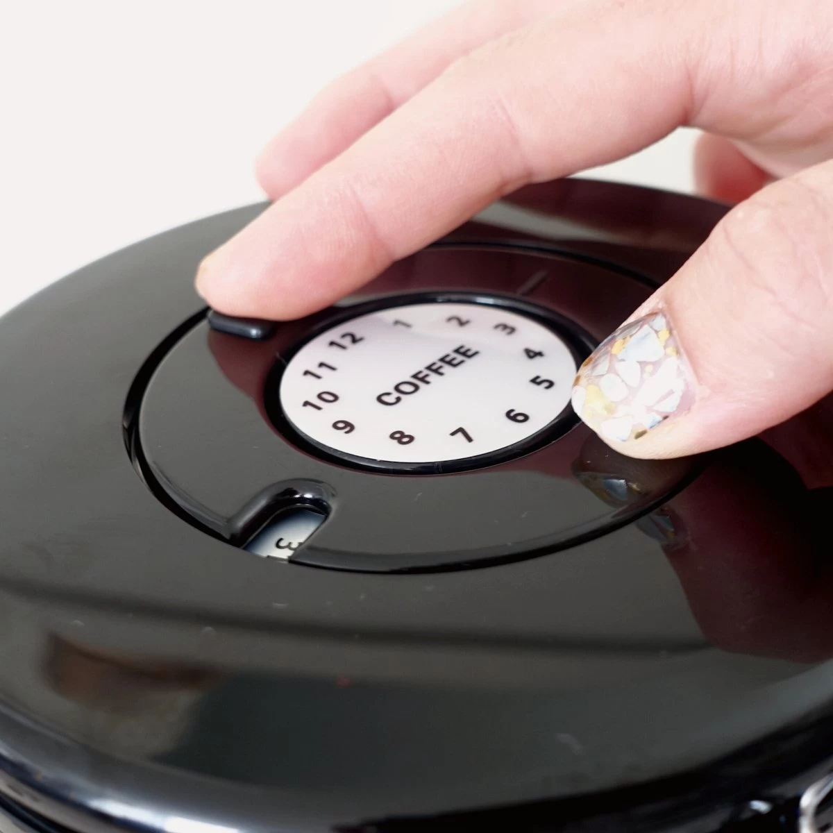 House Of Husk Koffieblik Met CO² Ventilatie - Bewaarblik - Voorraadbussen - Voorraadblik - RVS - Zwart - 1.5 Liter 8 House Of Husk Koffieblik Met CO² Ventilatie - Bewaarblik - Voorraadbussen - Voorraadblik - RVS - Zwart - 1.5 Liter - Afbeelding 6