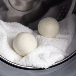 Apeiron Drogerballen - Droogballen - 6 XL Wasbollen - Droger - Duurzaam - Wasmachine - Wasverzachter - Energie Besparen - Zero Waste - Schapenvacht - Wol -Kruideniers Winkel 1200x1200 409