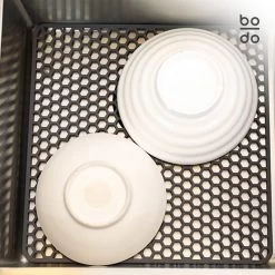 BODO Gootsteenmat Siliconen Donker Grijs - 30.5 X 30.5 Cm - Keuken Accessoires - Gootsteen Beschermer - Onderzetters Siliconen - Anti Kras - Gootsteen Accessoires 15 BODO Gootsteenmat Siliconen Donker Grijs - 30.5 X 30.5 Cm - Keuken Accessoires - Gootsteen Beschermer - Onderzetters Siliconen - Anti Kras - Gootsteen Accessoires -Kruideniers Winkel 1200x1200 773