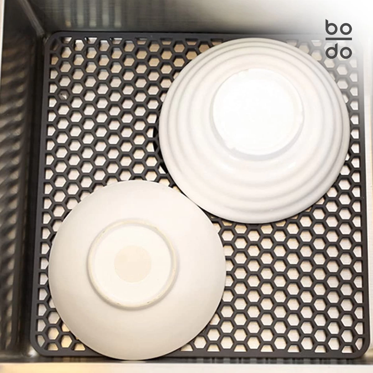 BODO Gootsteenmat Siliconen Donker Grijs - 30.5 X 30.5 Cm - Keuken Accessoires - Gootsteen Beschermer - Onderzetters Siliconen - Anti Kras - Gootsteen Accessoires 8 BODO Gootsteenmat Siliconen Donker Grijs - 30.5 X 30.5 Cm - Keuken Accessoires - Gootsteen Beschermer - Onderzetters Siliconen - Anti Kras - Gootsteen Accessoires - Afbeelding 6