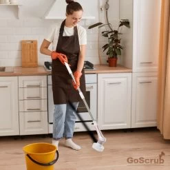 GoScrub® Elektrische Schoonmaakborstel – Elektrische Schrobber - Schrobborstel – Voor Badkamer Of Keuken – Schrobber Met Steel – Luiwagen – Polijstmachine - Roze -Kruideniers Winkel 1200x1200 945