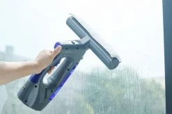 Swiss Pro+ Ruitenreiniger 3 In 1 WV 2 Blue Edition Window Vac - Ca. 120 M² - Waterzuiger - Incl. Smalle Zuigmond - Oplaadbaar - Raamwisser - Streeploos - Clicksystem - 2 Microvezeldoekjes - Met Sprayfunctie - Low Noise - Hepafilter -Kruideniers Winkel 1200x799 15