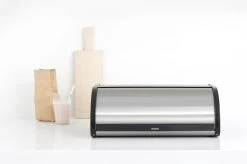 Brabantia Broodtrommel - Met Schuifdeksel - Matt Steel Fingerprint Proof -Kruideniers Winkel 1200x799 19