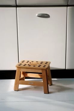 PUHLMANN - Inklapbare Kruk, JAMES, Hout, 23 Cm Hoog, Max 150 Kilo 14 PUHLMANN - Inklapbare Kruk, JAMES, Hout, 23 Cm Hoog, Max 150 Kilo -Kruideniers Winkel 798x1200 4